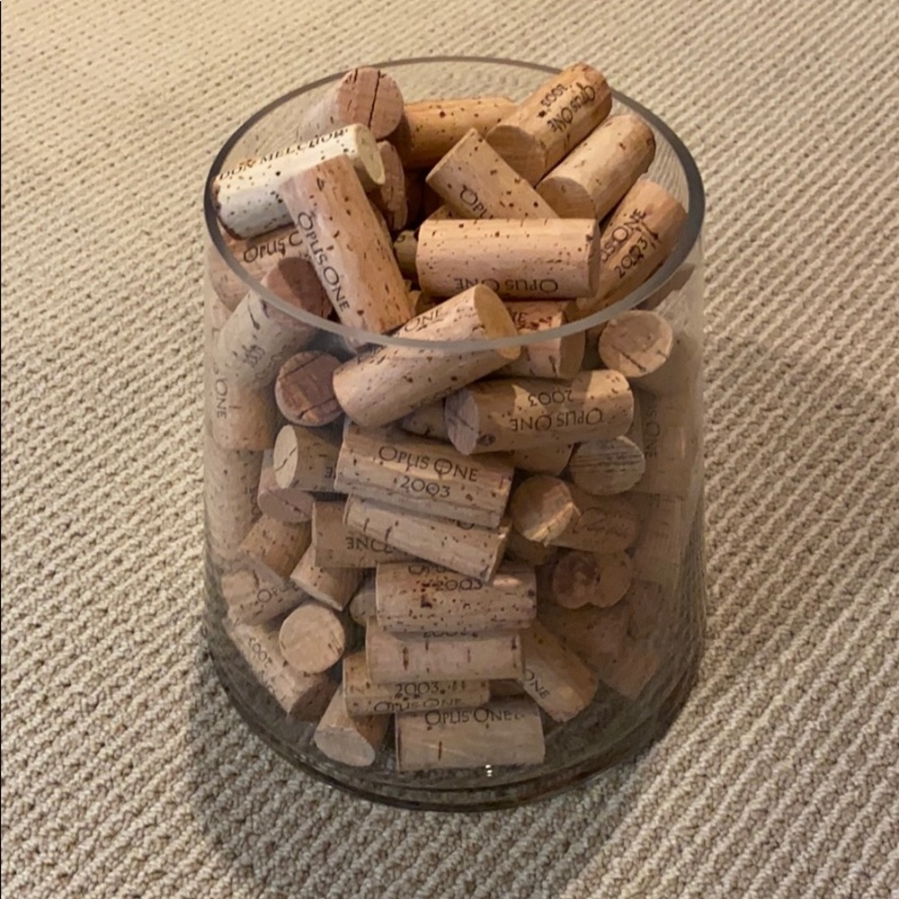 WINE CORKS AND GLASS VASE 123 - Picture 3 of 5